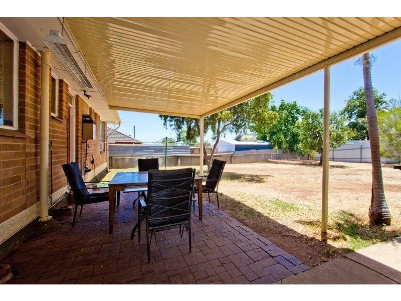 6 Loral Street, Para Hills SA 5096