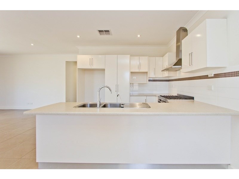 30 Pioneer Street, Seaton SA 5023