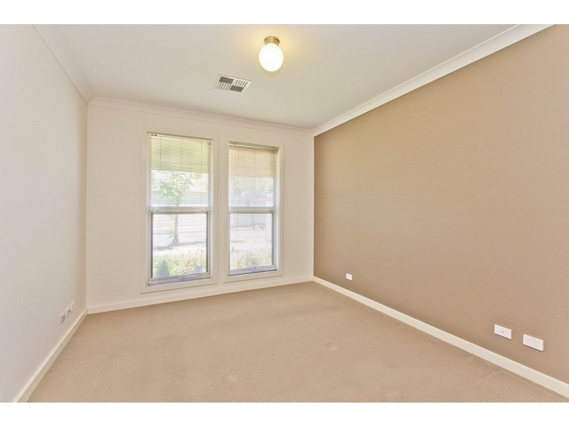 30 Pioneer Street, Seaton SA 5023