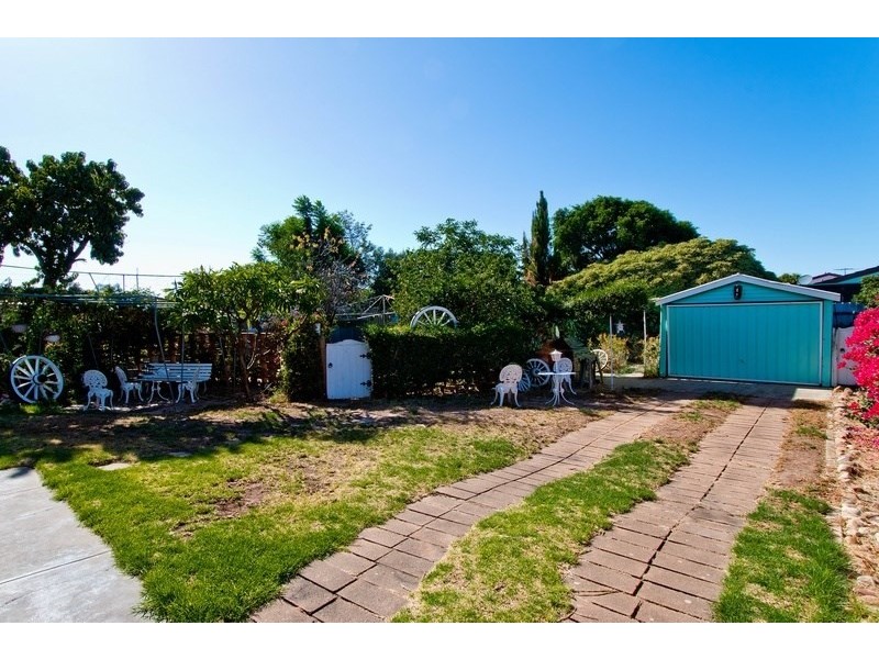 22 Hardy Street, Findon SA 5023
