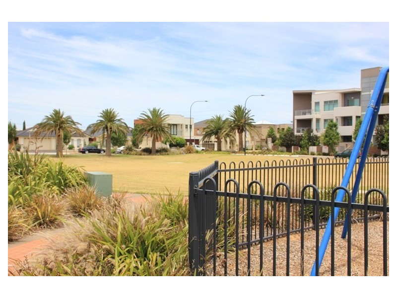 97 Rondo Avenue, Findon SA 5023