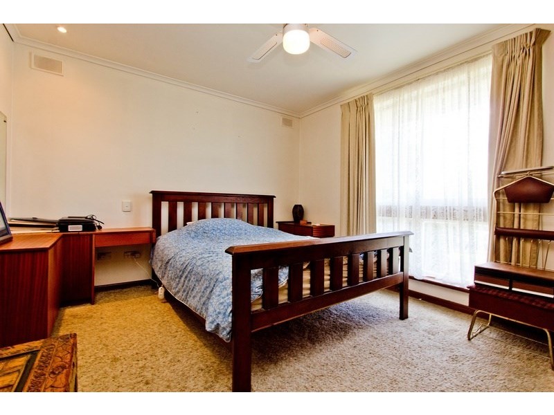 6 Hoylake Crescent, West Lakes SA 5021