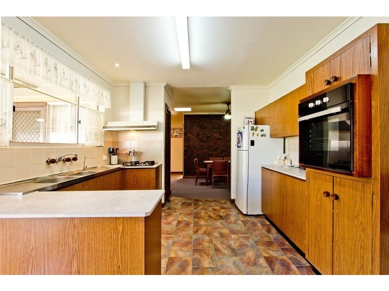 6 Hoylake Crescent, West Lakes SA 5021