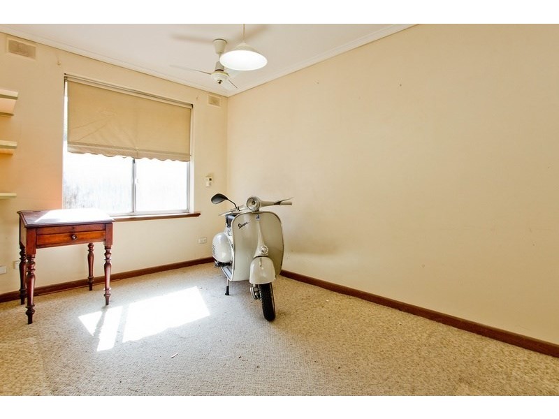 6 Hoylake Crescent, West Lakes SA 5021