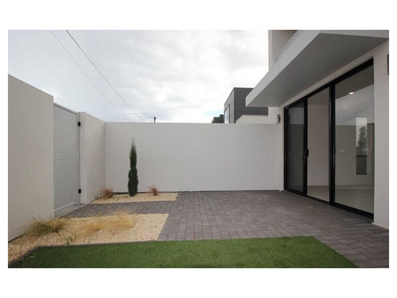 3/250 Military Road, Henley Beach SA 5022