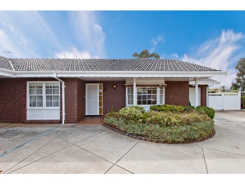 2/49 Heysen Crescent, West Lakes Shore SA 5020