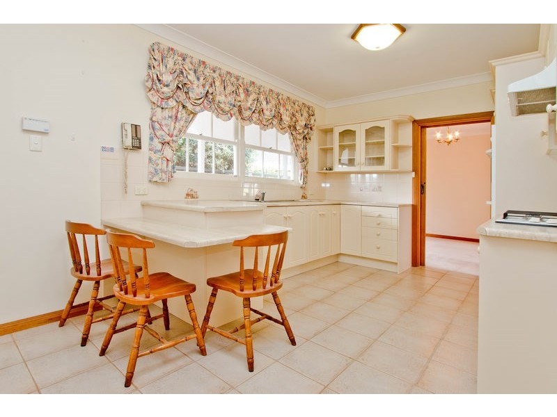 2/49 Heysen Crescent, West Lakes Shore SA 5020