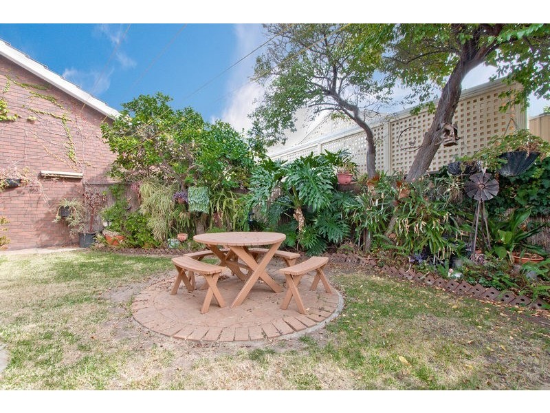 2/49 Heysen Crescent, West Lakes Shore SA 5020