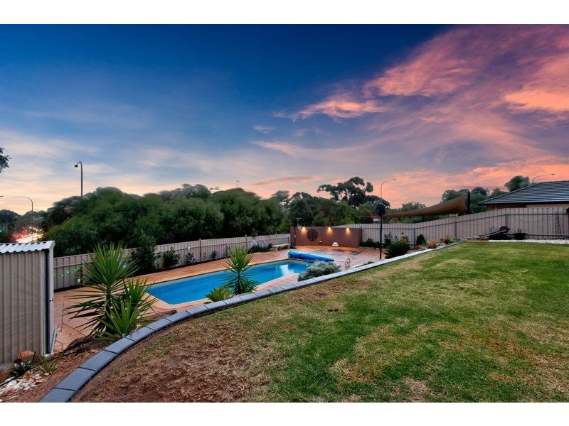5 The Outlook, Salisbury Heights SA 5109