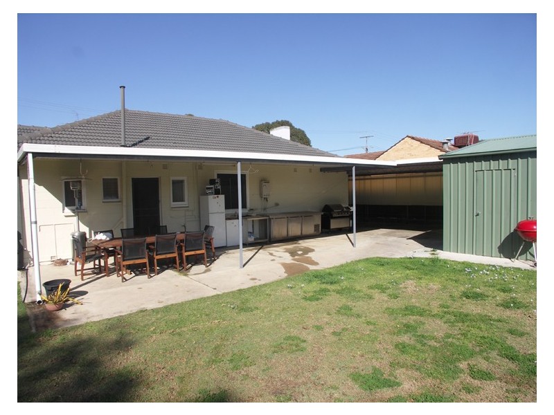 12 Farncomb Road, Fulham SA 5024