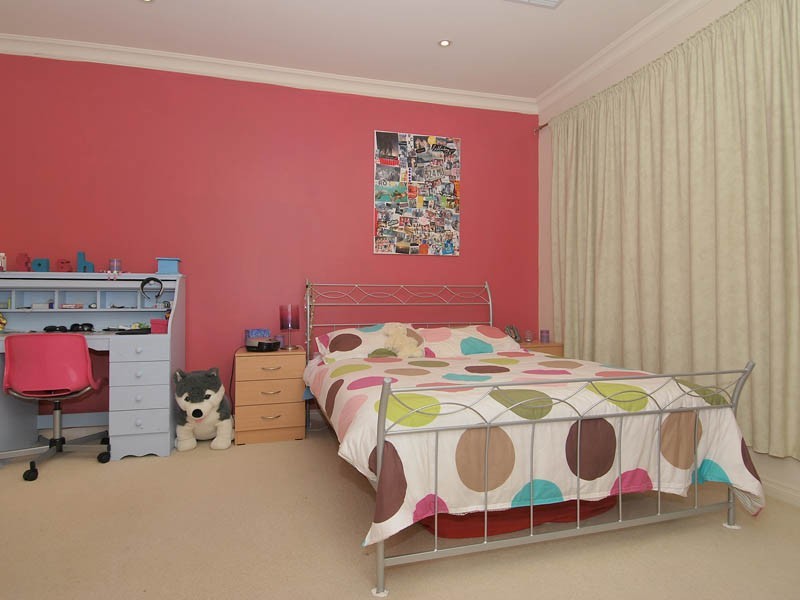 4 Riverway Drive, Kidman Park SA 5025