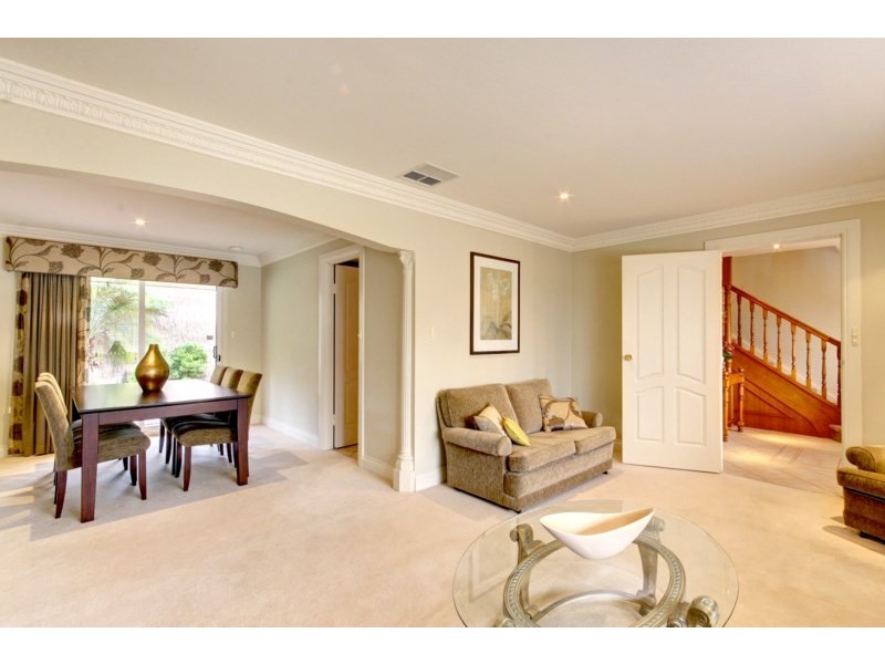 1 Tennyson Heights Court, Tennyson SA 5022