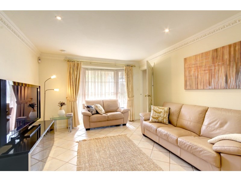 1 Tennyson Heights Court, Tennyson SA 5022