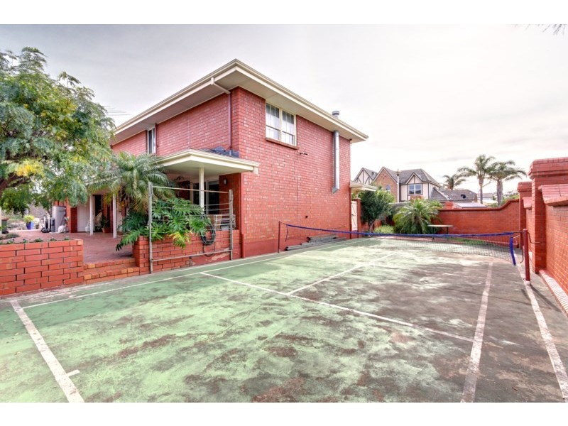 1 Tennyson Heights Court, Tennyson SA 5022