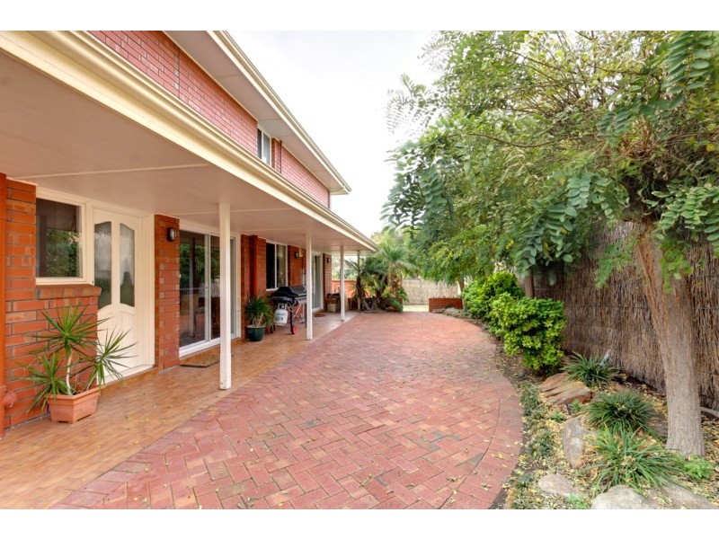 1 Tennyson Heights Court, Tennyson SA 5022