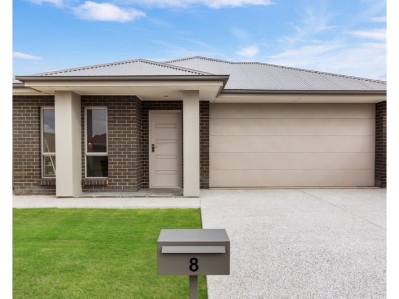 8 Maria Street, Findon SA 5023