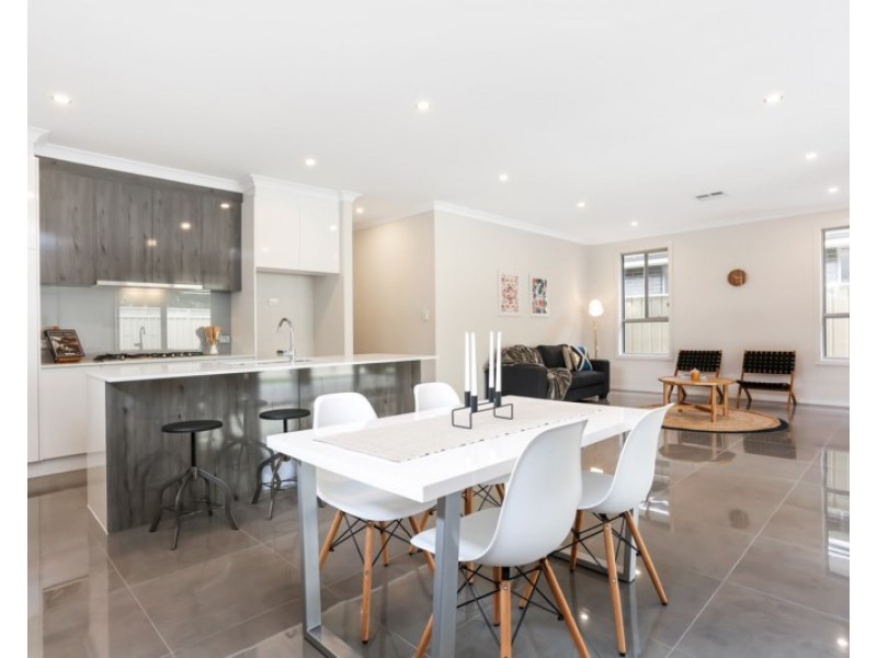 8 Maria Street, Findon SA 5023