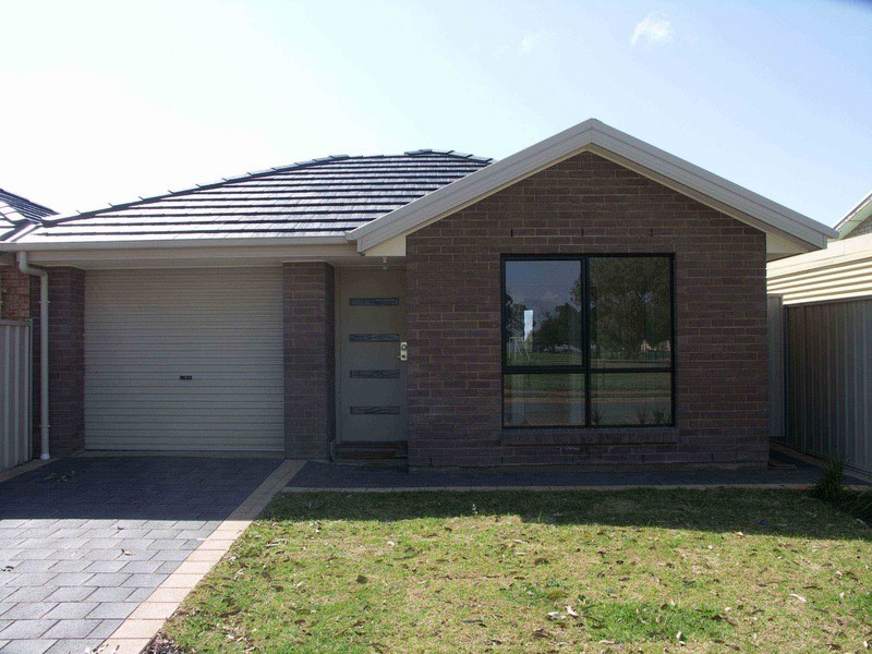 2/1a Dominion Avenue, Findon SA 5023