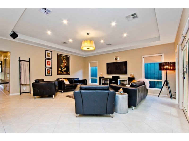 70 Tolley Crescent, Brooklyn Park SA 5032