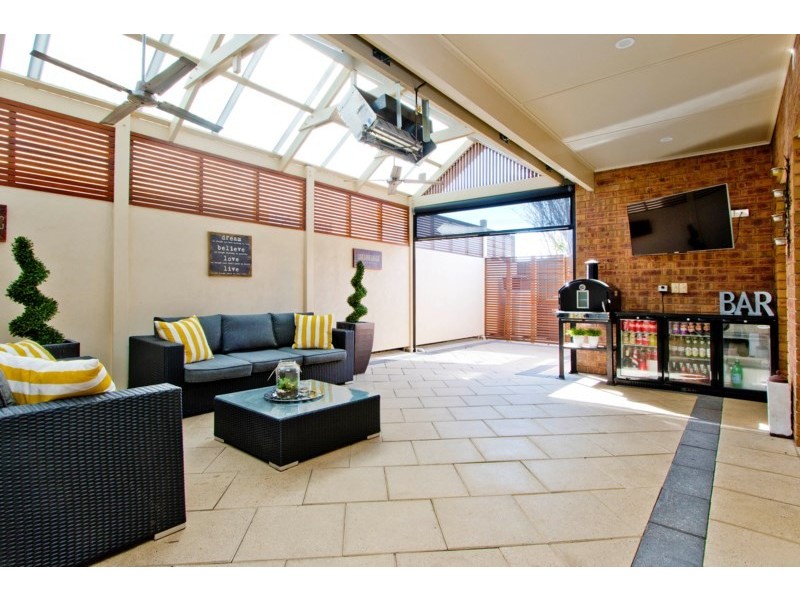 70 Tolley Crescent, Brooklyn Park SA 5032