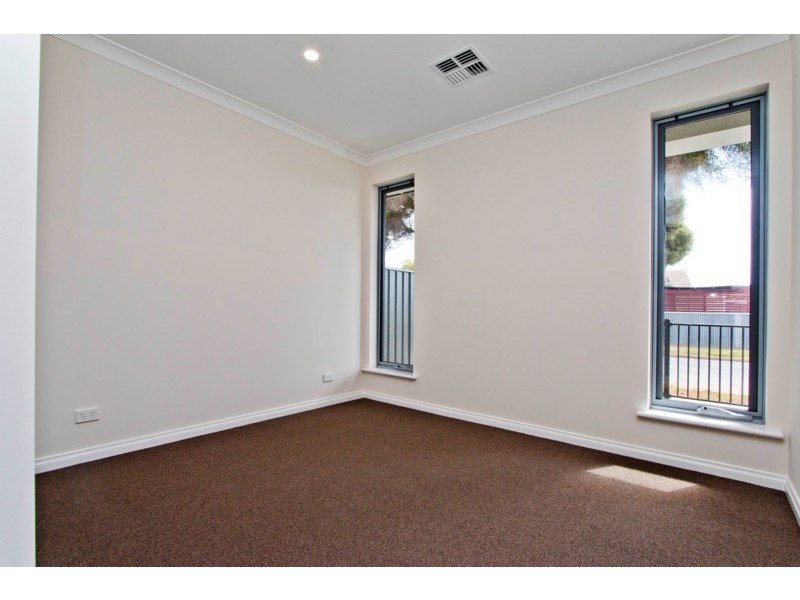 13 Hill Street, Woodville South SA 5011