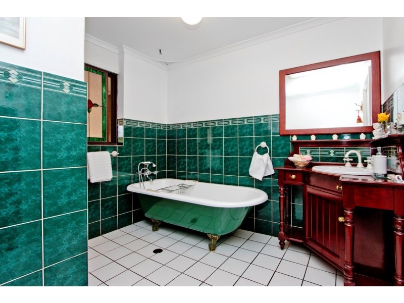 14 Greenfield Crescent, West Lakes Shore SA 5020