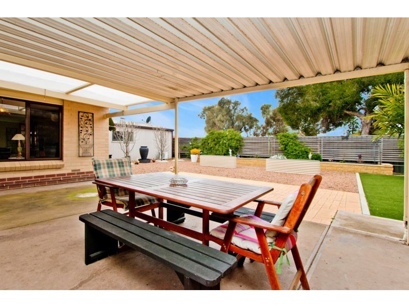 14 Greenfield Crescent, West Lakes Shore SA 5020