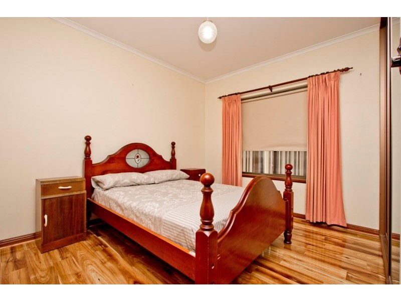 17 Chatswood Crescent, Kidman Park SA 5025