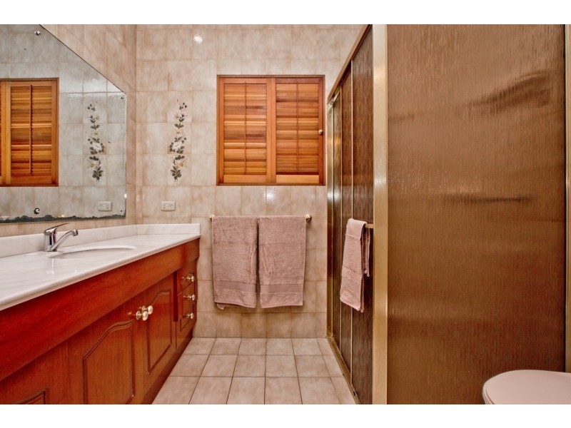 17 Chatswood Crescent, Kidman Park SA 5025