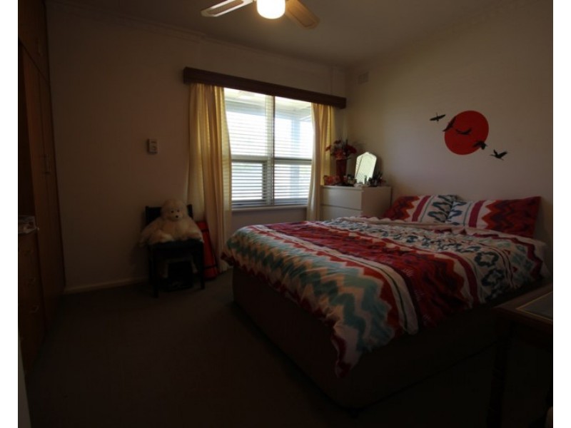 2/2 Captain Cook Avenue, Flinders Park SA 5025