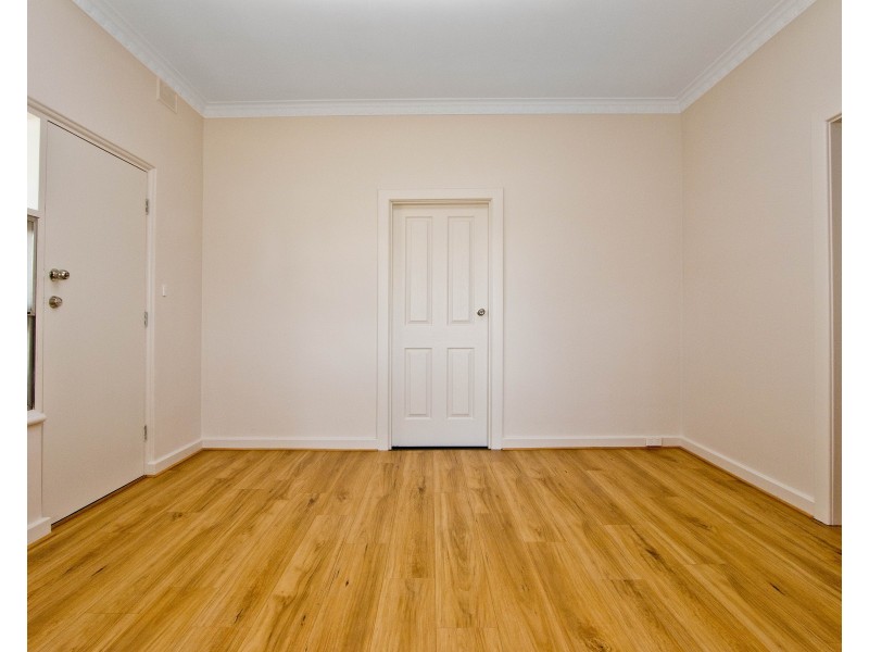 3 Danvers Grove, Woodville Gardens SA 5012