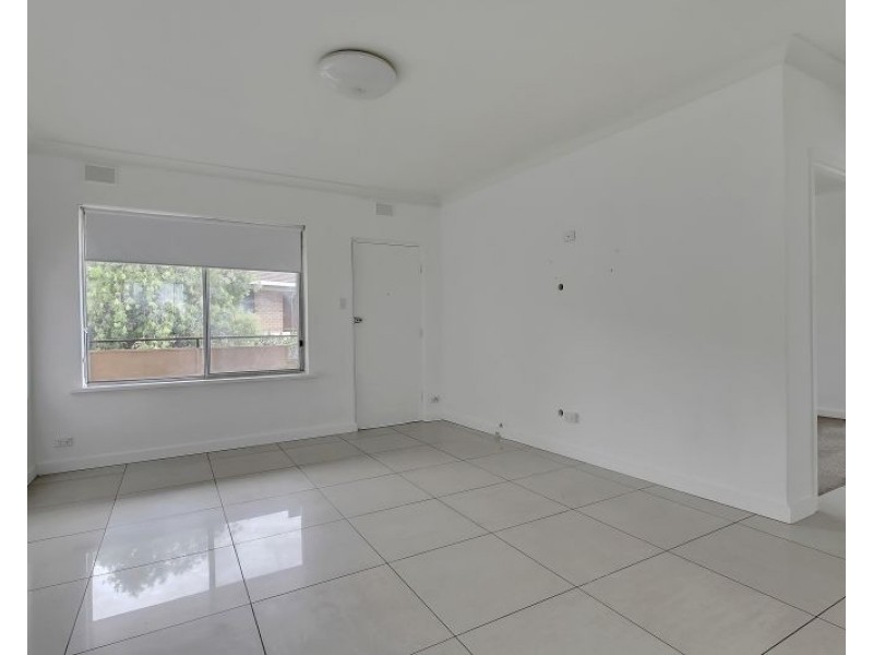 5/4 First Avenue, Woodville Gardens SA 5012