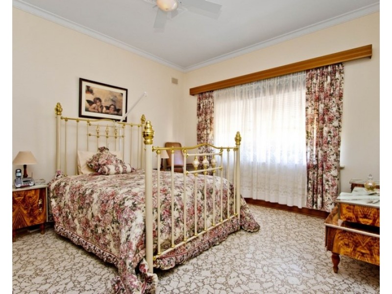 18 Rondo Avenue, Findon SA 5023