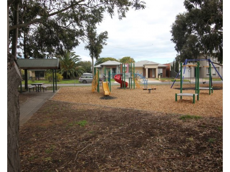 15a Barker Avenue, Findon SA 5023