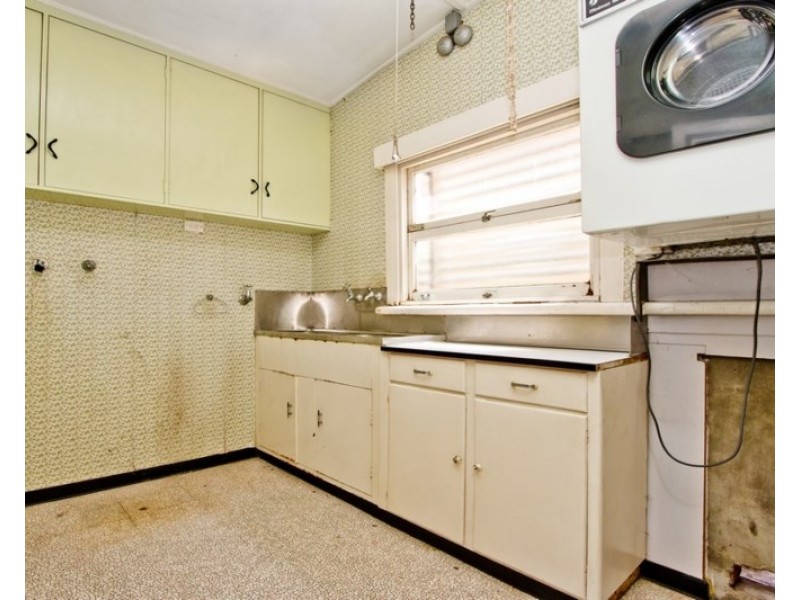 35 Nelson Avenue, Flinders Park SA 5025