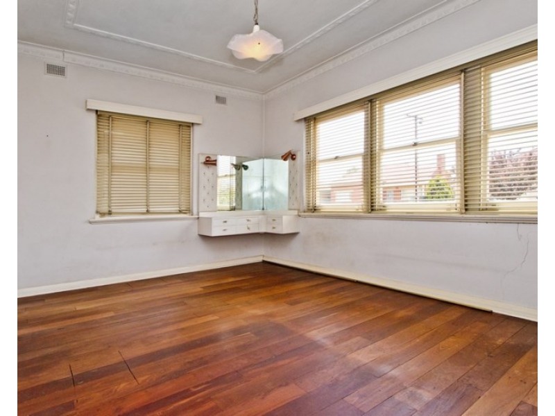 35 Nelson Avenue, Flinders Park SA 5025