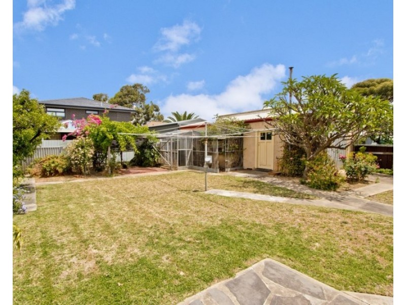 35 Nelson Avenue, Flinders Park SA 5025