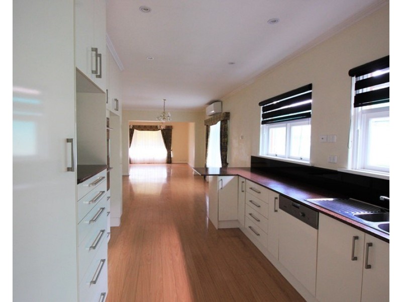 26 Samuel Street, Fulham SA 5024