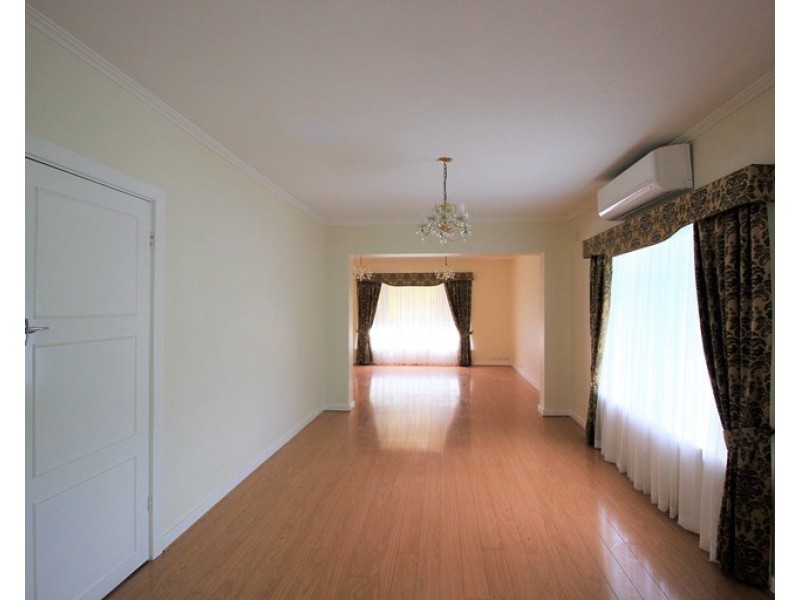 26 Samuel Street, Fulham SA 5024