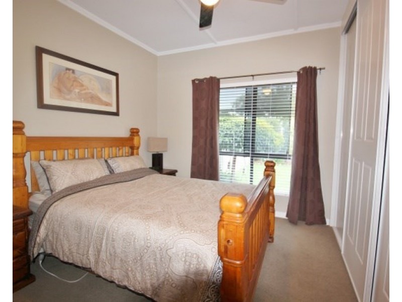 4 Bernard Street, Findon SA 5023