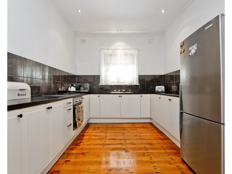 10 Raymond Avenue, Seaton SA 5023