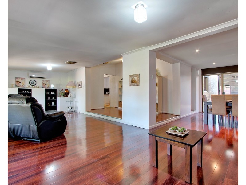 10 Raymond Avenue, Seaton SA 5023