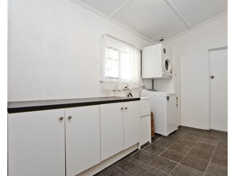 10 Raymond Avenue, Seaton SA 5023