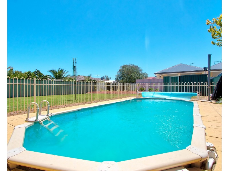 10 Raymond Avenue, Seaton SA 5023