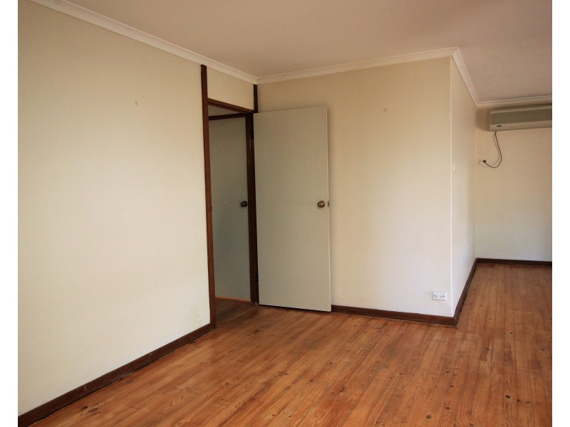 8 Loral Street, Para Hills SA 5096