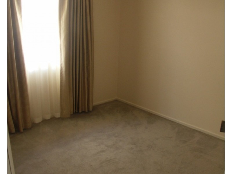 99 Maple Avenue, Royal Park SA 5014