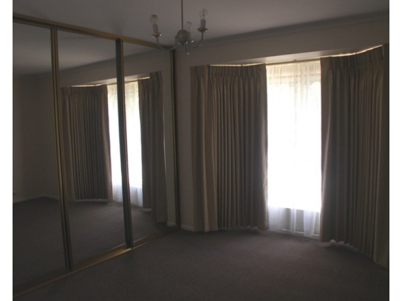 99 Maple Avenue, Royal Park SA 5014