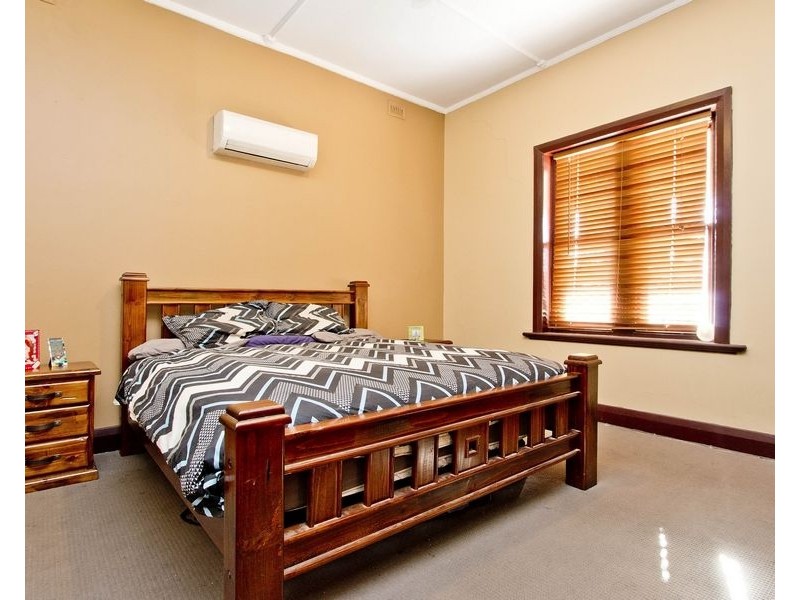 996 Port Road, Albert Park SA 5014