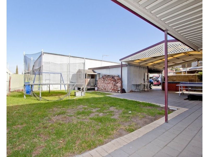 996 Port Road, Albert Park SA 5014