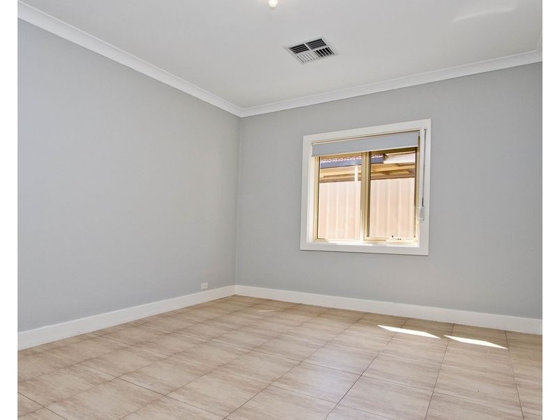 2B Fourth Avenue, Woodville Gardens SA 5012